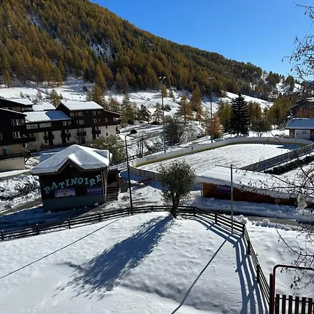 La Foux D Allos, Centre Station Et Au Pied Des Pistes * Allos