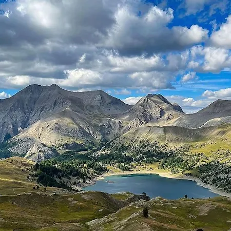 La Foux D Allos, Centre Station Et Au Pied Des Pistes